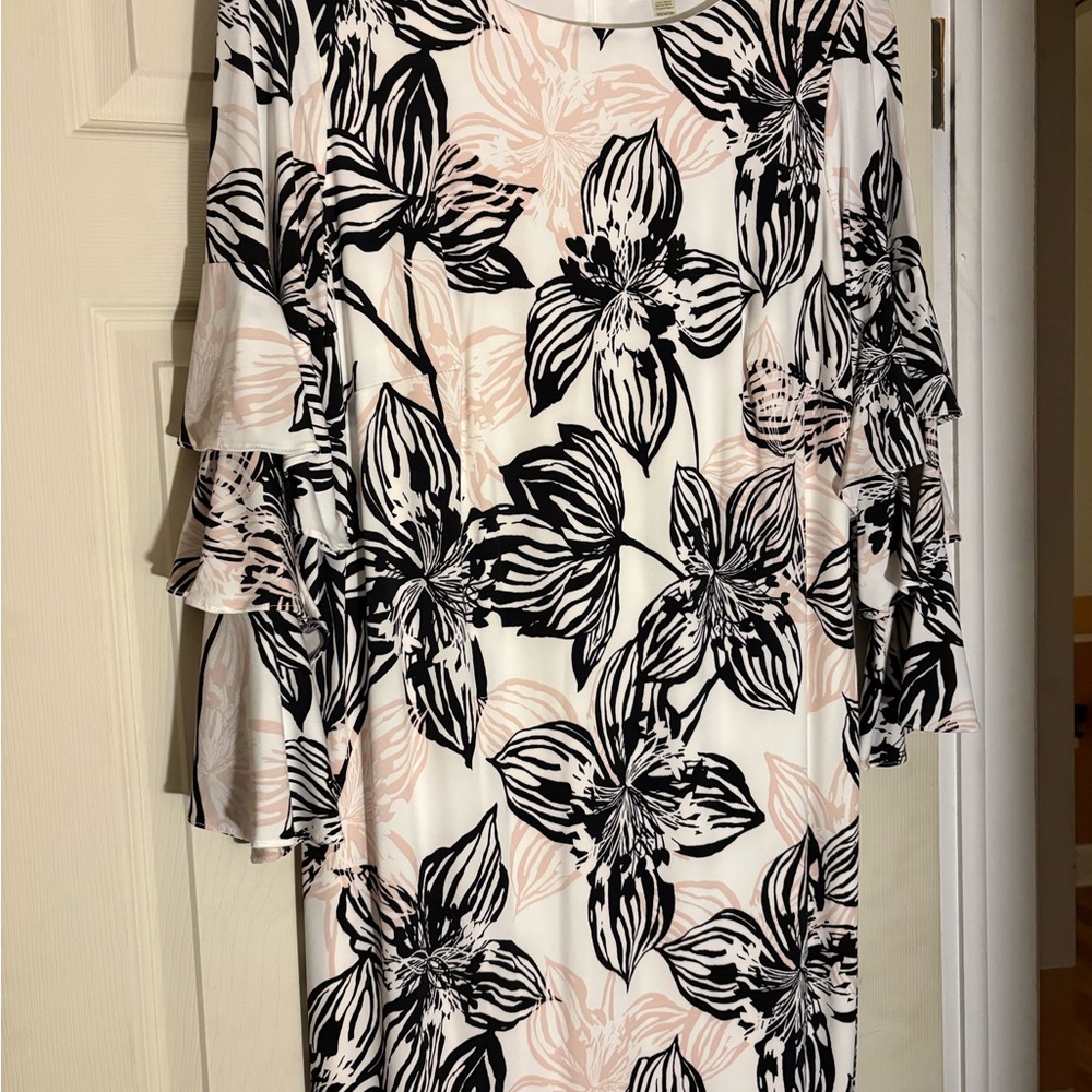 Calvin Klein Black and White Floral Long Sleeve Dress